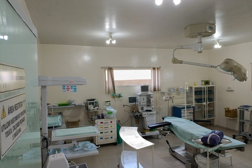 Sala de Cirurgia Moderna Sala de Cirurgia Moderna